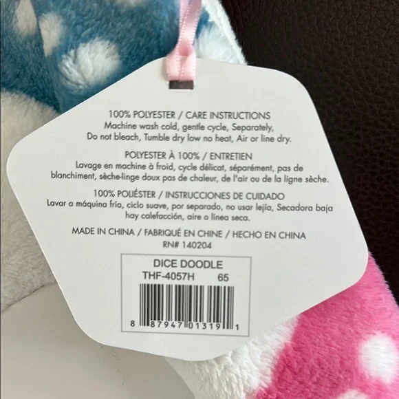 🎲 Colorful Dice Patterned Blanket 🎲 - Picture 6 of 7